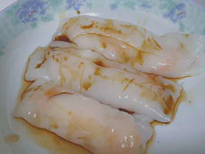 Youtiaoman prawn chee cheong fun, sauce not included